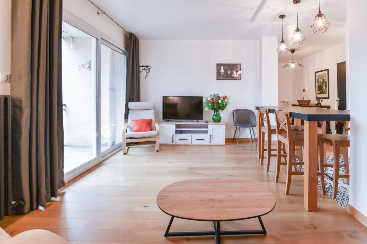 Nice Apartment With Balcony Very Close To The City Center Анси Екстериор снимка
