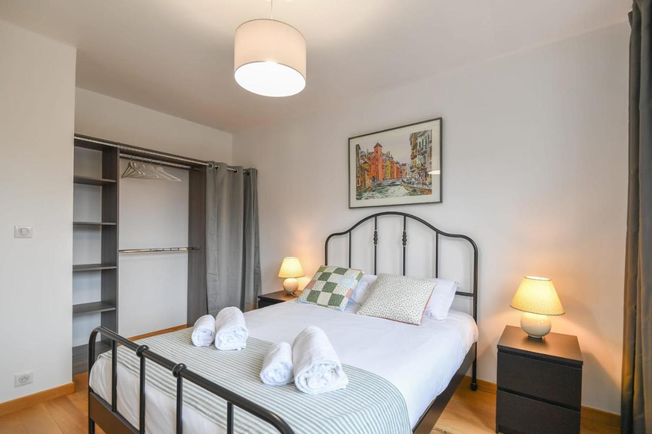 Nice Apartment With Balcony Very Close To The City Center Анси Екстериор снимка