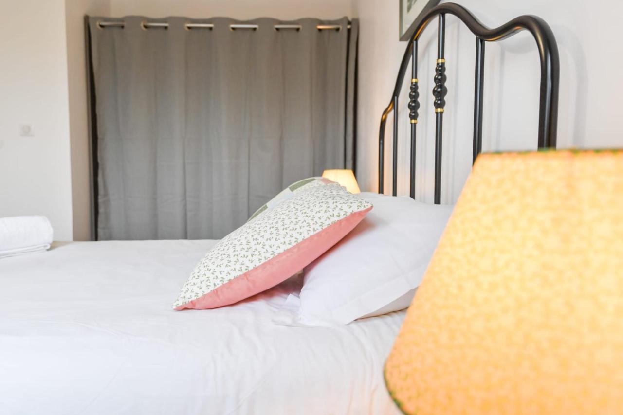 Nice Apartment With Balcony Very Close To The City Center Анси Екстериор снимка