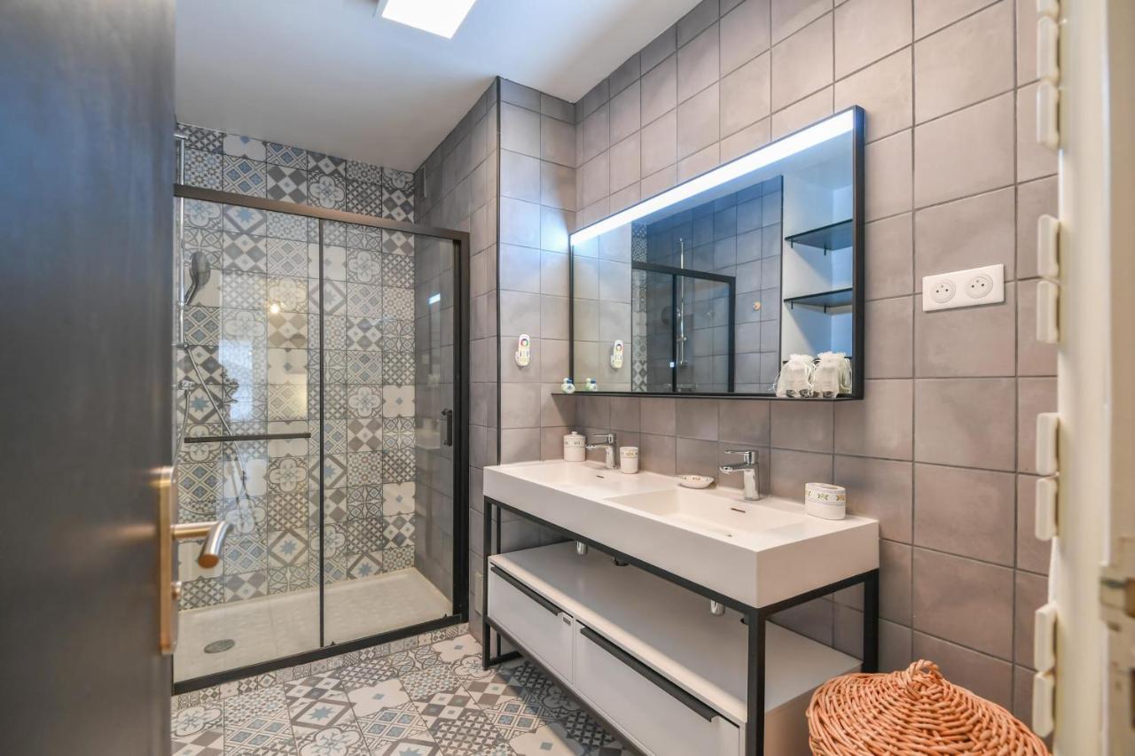 Nice Apartment With Balcony Very Close To The City Center Анси Екстериор снимка